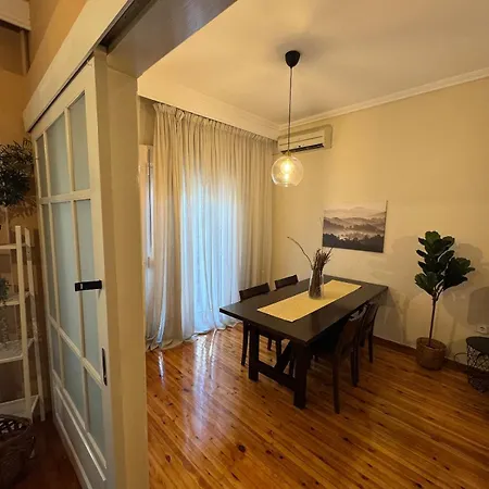 Florence House Next To White Tower *