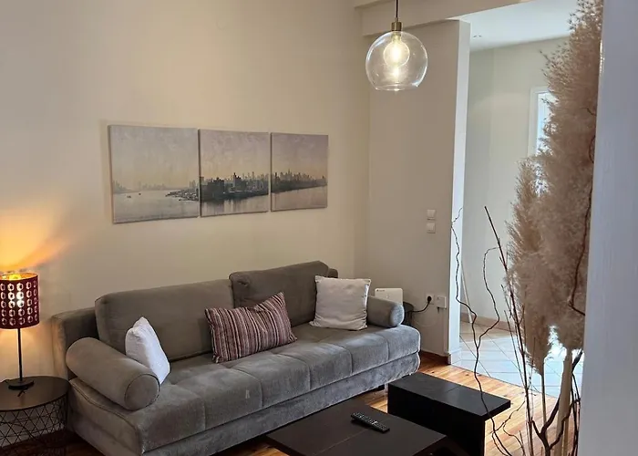 Florence House Next To White Tower * Szaloniki