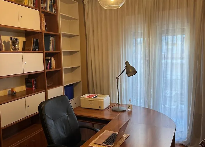 Florence House Next To White Tower * Szaloniki